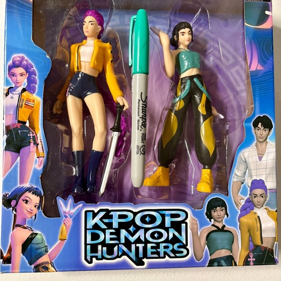K-Pop Demon Hunters Action Figure Set - - Picture 2 of 3